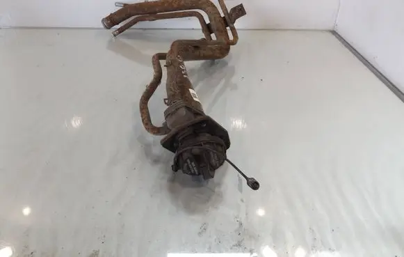 Hyundai i30 Fuel tank filler neck pipe