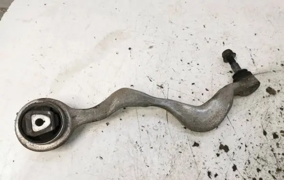 BMW 1 E81 E87 Front lower control arm/wishbone
