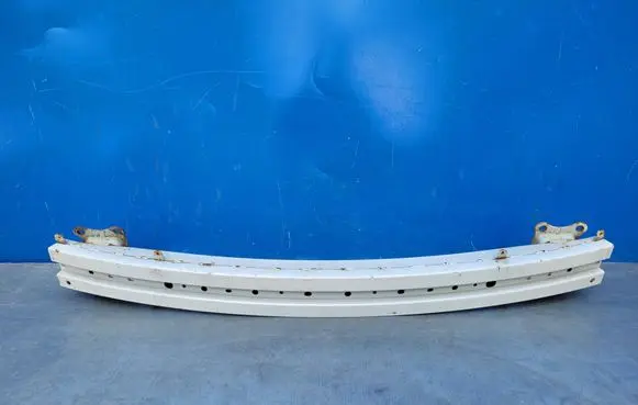 Subaru Impreza III Front bumper support beam 