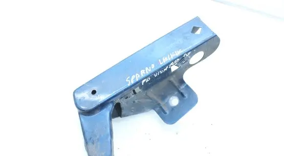 Opel Vivaro Fender mounting bracket 820052329