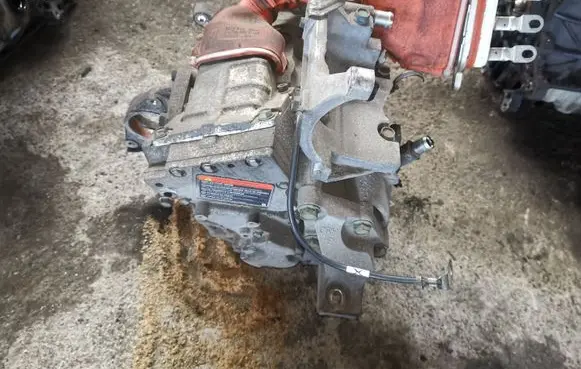 Nissan Leaf I (ZE0) Electric car motor 