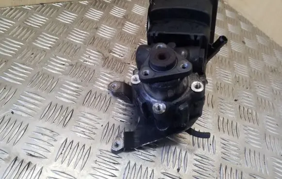BMW 3 E46 Power steering pump 6756575 7692974519