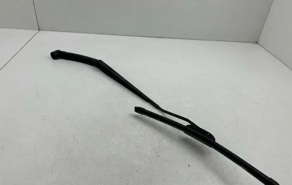 Nissan Qashqai Windshield/front glass wiper blade 