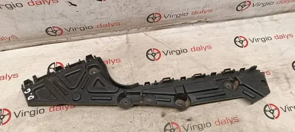 Rear bumper mounting bracket