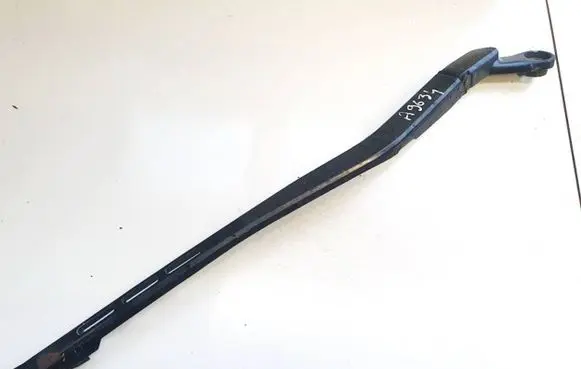 Audi A4 S4 B7 8E 8H Front wiper blade arm 8e1955408a