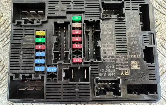 Nissan Qashqai J12 Fuse box set 284B76RA1B