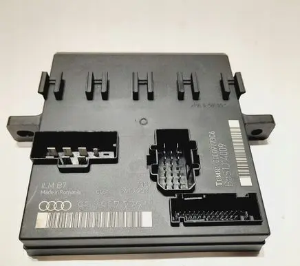 Seat Exeo (3R) Comfort/convenience module 8E0907279N