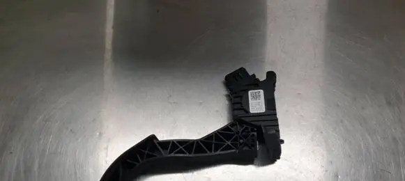 Skoda Octavia Mk3 (5E) Accelerator throttle pedal 5Q1723503F