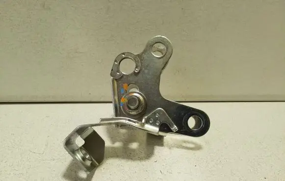 Subaru Impreza VI Gearbox mounting bracket