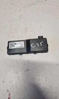 Opel Insignia A Keyless (KESSY) go control unit/module 13597911