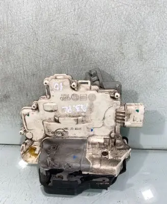 Audi A3 S3 A3 Sportback 8P Front door lock