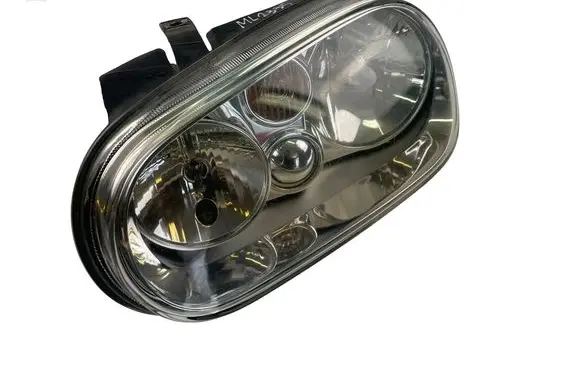 Volkswagen Golf IV Headlight/headlamp 1J1941015B