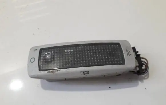 Volkswagen PASSAT B5 Other interior light 3B0947291