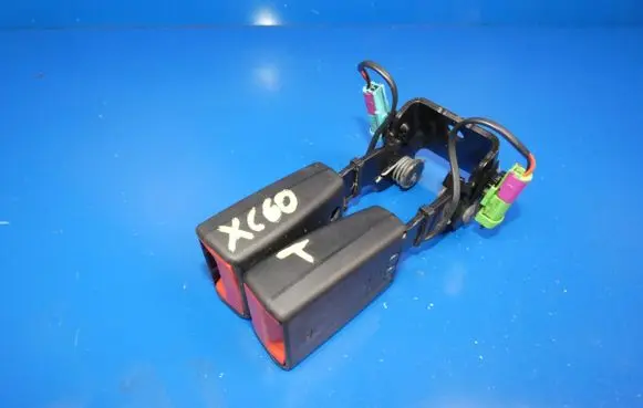 Volvo XC60 Rear seatbelt buckle 