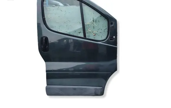 Opel Vivaro Front door 
