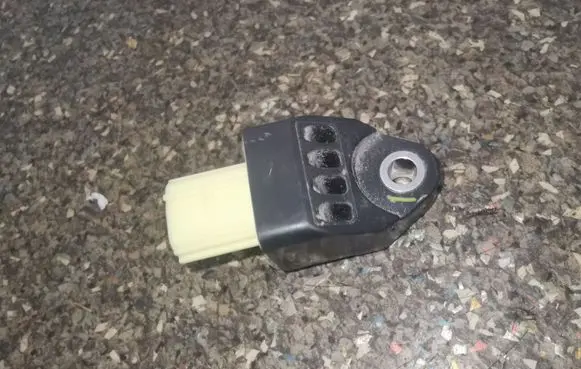 Subaru Outback Airbag deployment crash/impact sensor 98235AJ01A