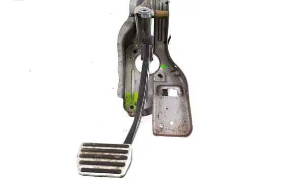 Volvo XC40 Brake pedal 32212359