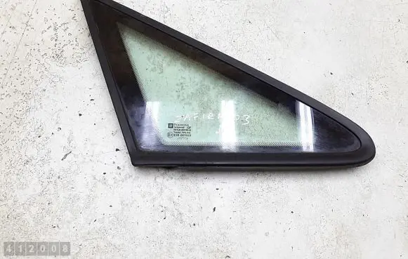 Opel Zafira A Rear side window E243-007022