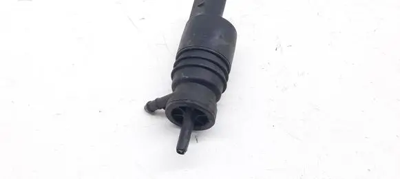 Mercedes-Benz E W211 Windscreen/windshield washer pump