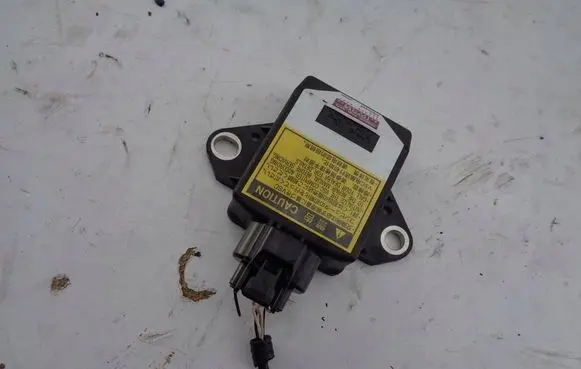Lexus IS 220D-250-350 ESP acceleration yaw rate sensor
