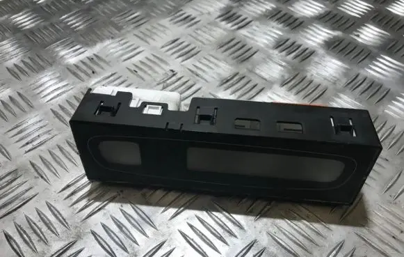 Renault Laguna II Screen/display/small screen P8200002604A 21654119-5