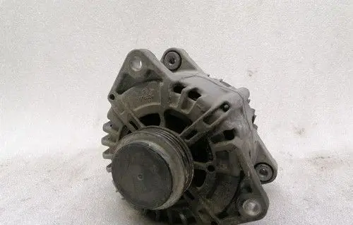 Mercedes-Benz C W205 Generator/alternator A0009061705