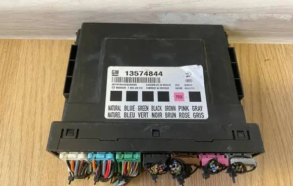 Opel Insignia A Other control units/modules 13574844