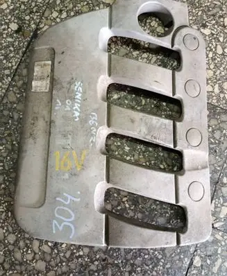 Renault Scenic I Engine cover (trim) 8200037825