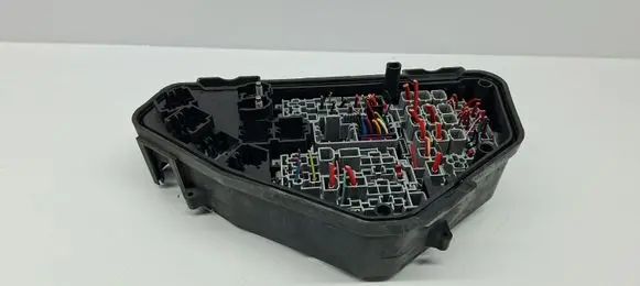 Audi Q7 4L Fuse module 7L0937615