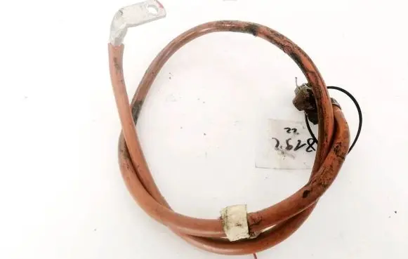 Mercedes-Benz ML W164 Positive cable (battery)