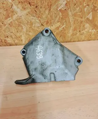Opel Astra J Engine mounting bracket 13248477