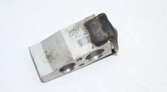 Subaru Outback (BS) Air conditioning (A/C) expansion valve 