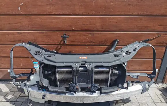 Mercedes-Benz R W251 Radiator support slam panel