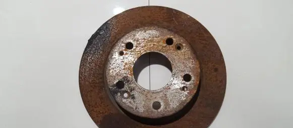 Honda Civic Rear brake disc neventiliuojamas