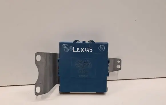 Lexus IS 220D-250-350 Other control units/modules 8967053010 1012380081