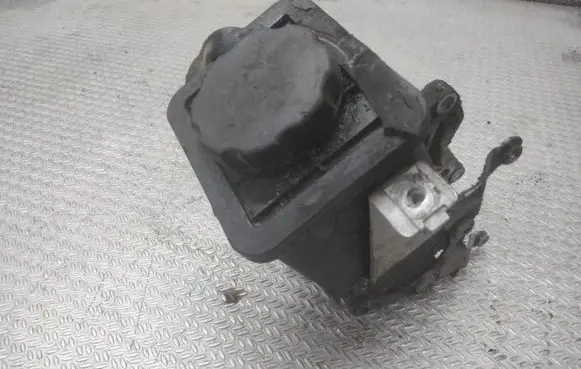 BMW X5 E53 Power steering pump 676227901