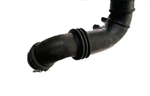 Intercooler hose/pipe