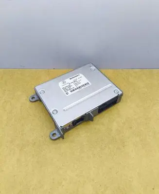 Mercedes-Benz E W211 Bluetooth control unit module A2118701885 DM60454078 UH06MM017C
