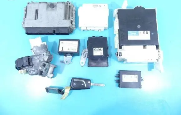 Toyota Yaris Engine control unit/module ECU 0261S16773 IMPRK1289777