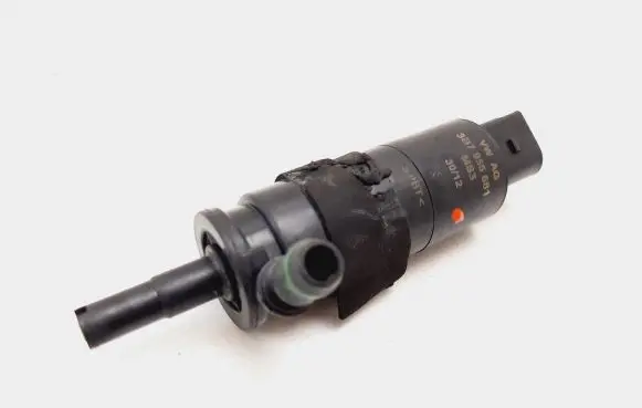 Audi A6 S6 C7 4G Windscreen/windshield washer pump 3B7955681