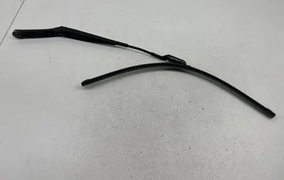 Volkswagen Polo V 6R Windshield/front glass wiper blade 