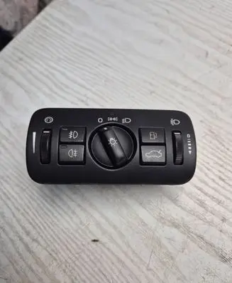 Volvo V70 Light switch 30739415
