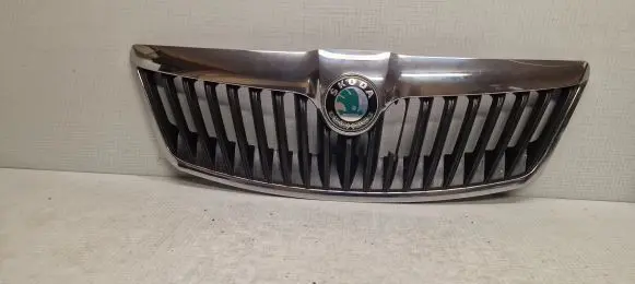 Skoda Octavia Mk2 (1Z) Front bumper upper radiator grill 1Z0853651C 1Z0853651A