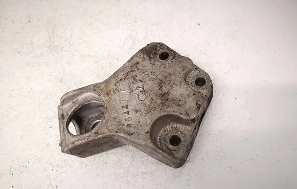 Peugeot Partner Engine mounting bracket 964477250