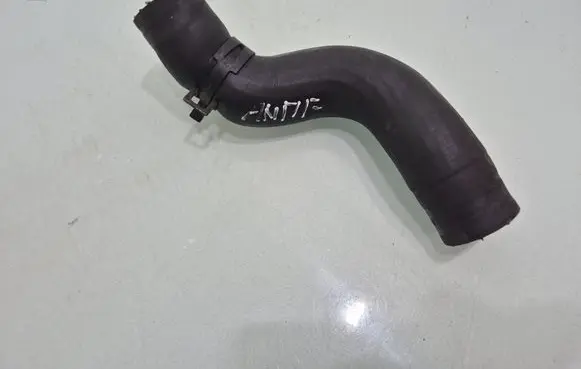 Toyota Avensis T250 Engine coolant pipe/hose 