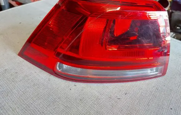 Volkswagen Golf VII Rear/tail lights 5G0945095M