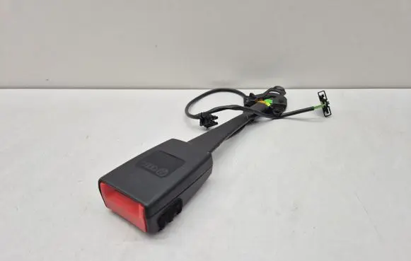 Audi A4 S4 B8 8K Front seatbelt buckle 8K0857755D