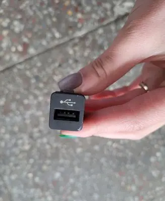 BMW 7 F01 F02 F03 F04 USB socket connector 