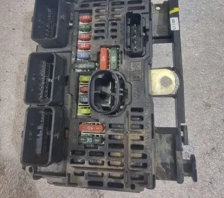 Citroen C4 I Picasso BSM Control unit 9661682980 BSML1100 S118983011