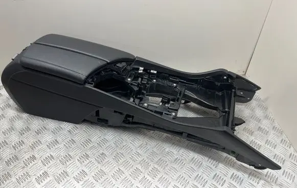BMW 5 F10 F11 Armrest 72458410 5145